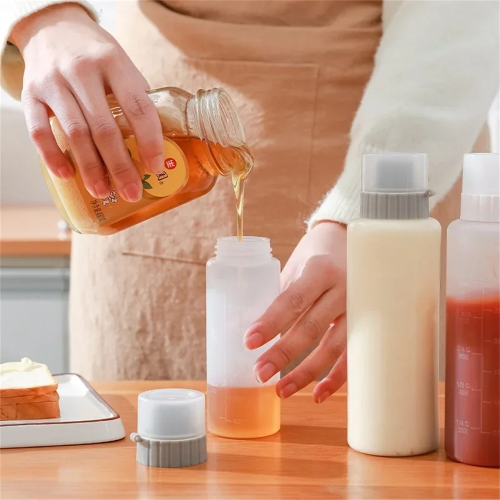 Bottiglie per condimenti a 5 f - Condiment Squeeze Bottle recensione e prezzo